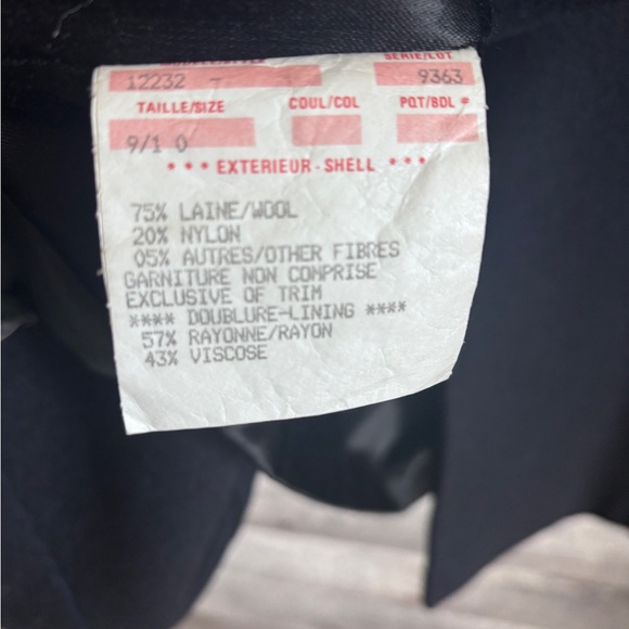 Vintage navy blue wool coat fur trim (made in Canada), size 9/10 (M) - Picture 4 of 5